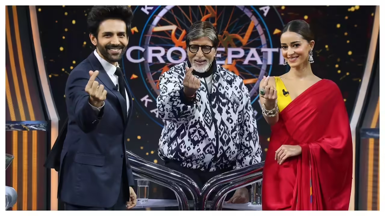 Ananya Panday explains Gen Z slang to Amitabh Bachchan on KBC