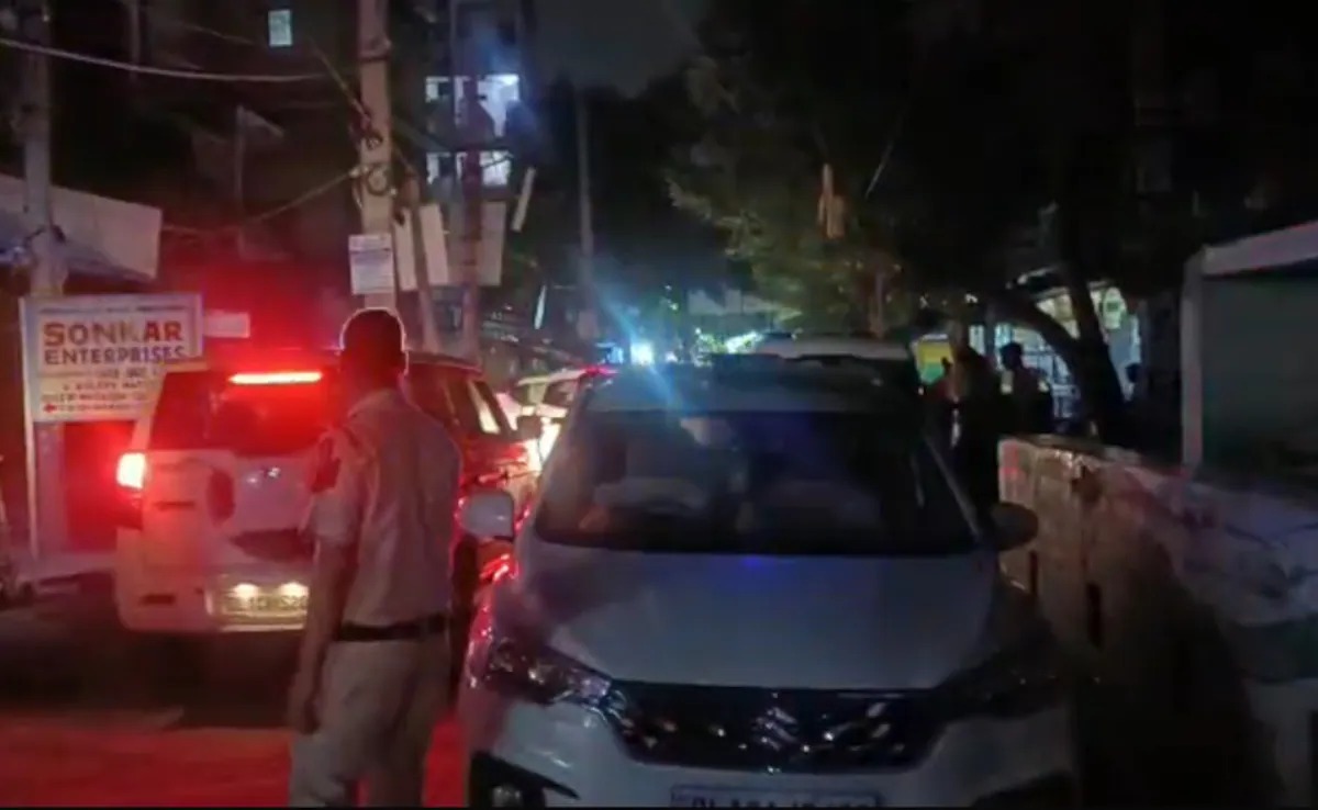 Delhi New Year Eve stabbing after loud music dispute, teens arrested