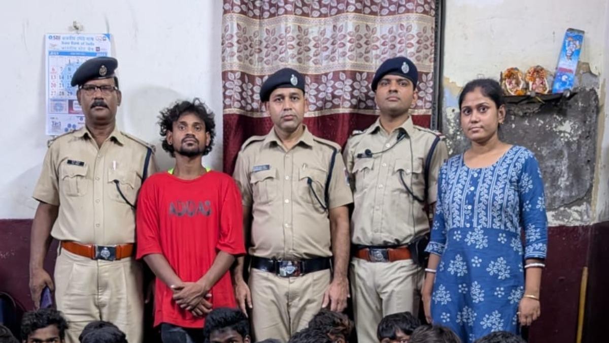 Delhi Police prevent suicide at busy railway station after social media alert