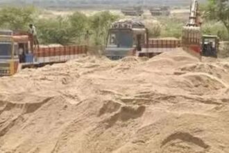 Sand Mining in Jharkhand महंगी बालू से निर्माण कार्य प्रभावित